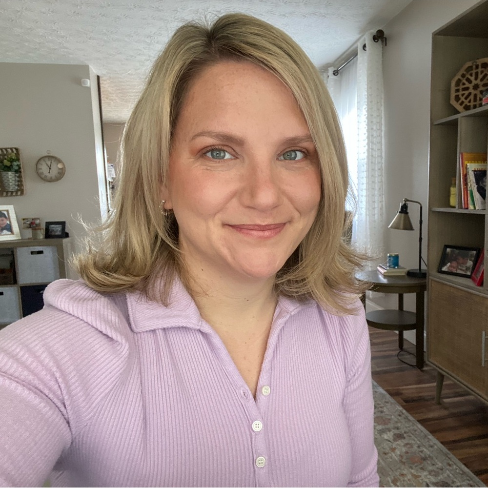 Meet your Posher, Nicole